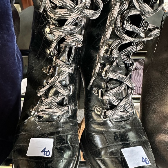 Womens size 5-6 heels & boots : Zara, dollhouse, Nine West. Gently worn - Picture 10 of 11